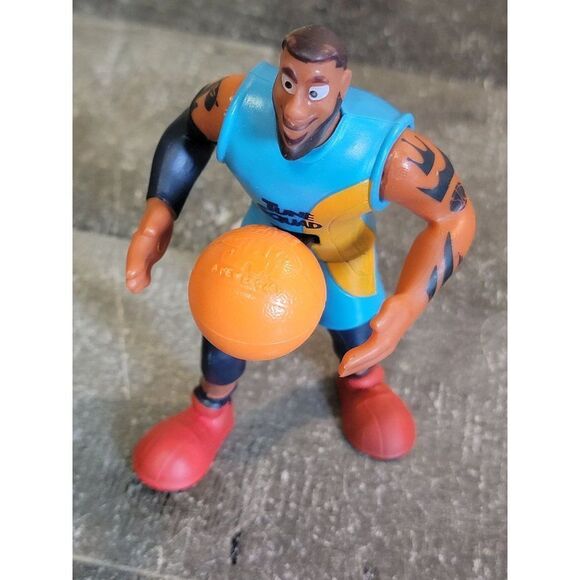 McDonalds 2020 Space Jam Tune Squad LeBron James toy figure - Picture 1 of 5